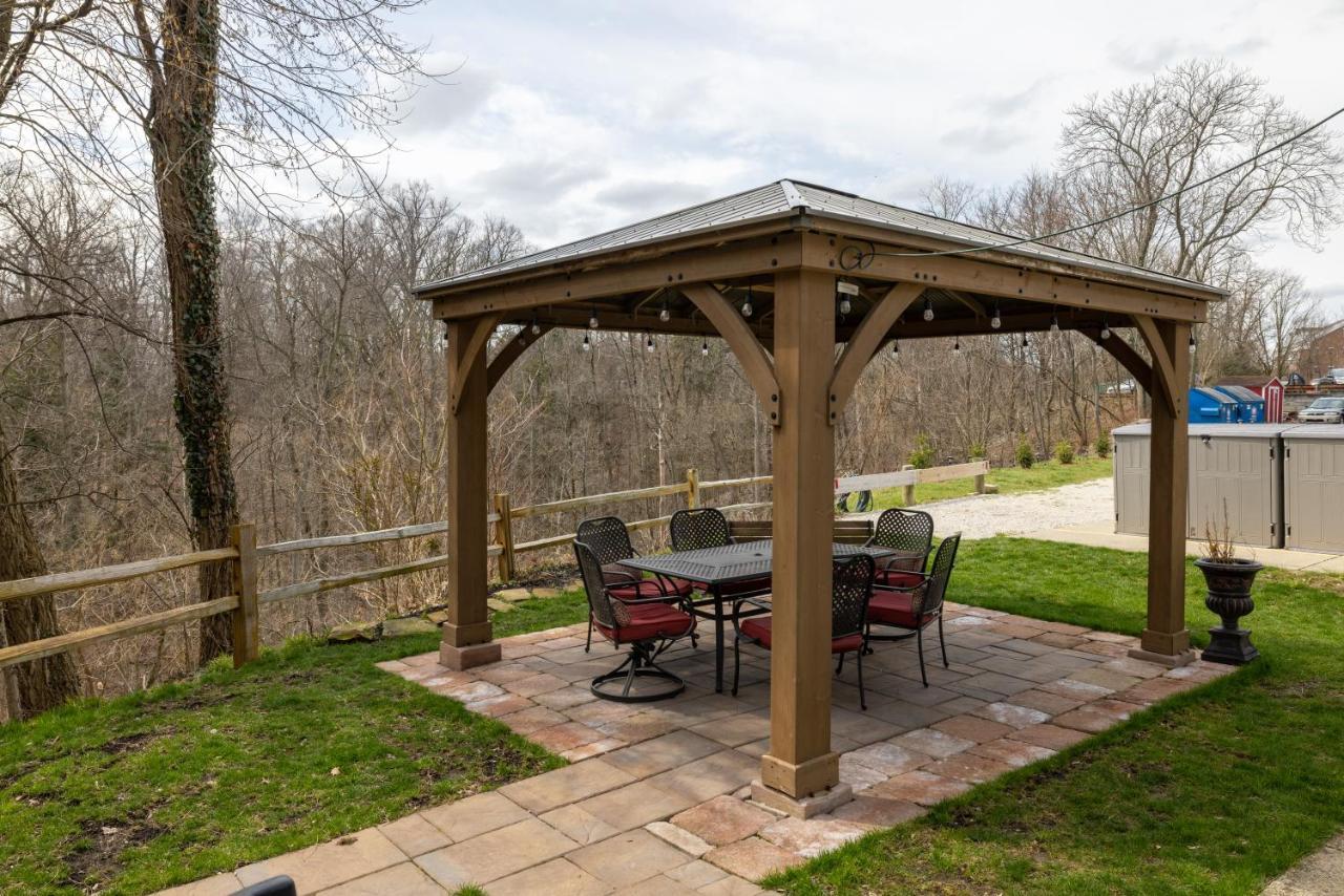 Georgetown 3-2c Close To Cleveland Airport And Fairview Hospital Ideal For Long Stays! Apartment *